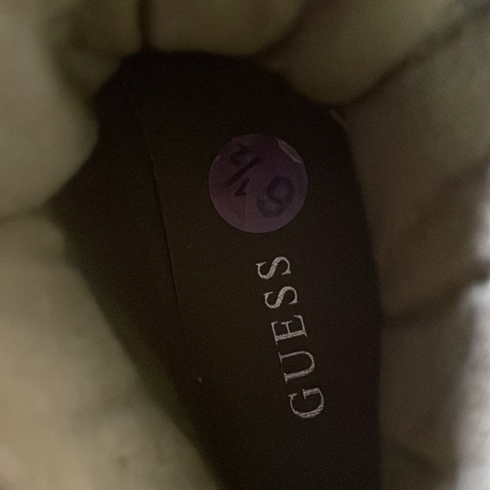 Guess shoes - Picture 5 of 7